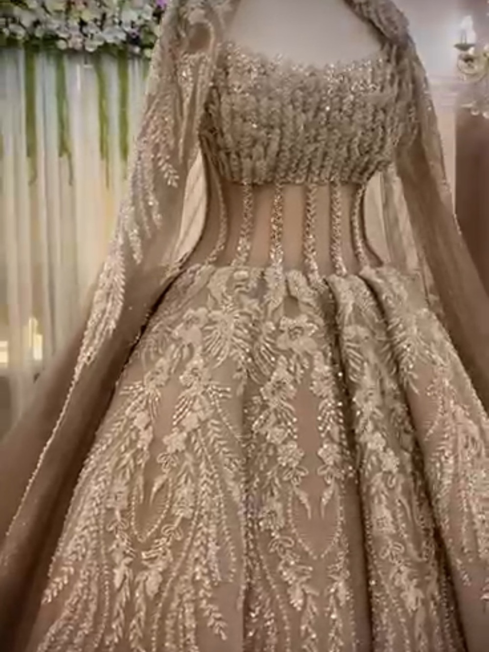 Embroidered Ivory Beaded Wedding Dress Bodice - Picture 6 of 7